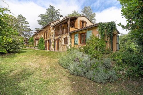 Saint-Martin-des-Combes House | Maison de vacances Loriot