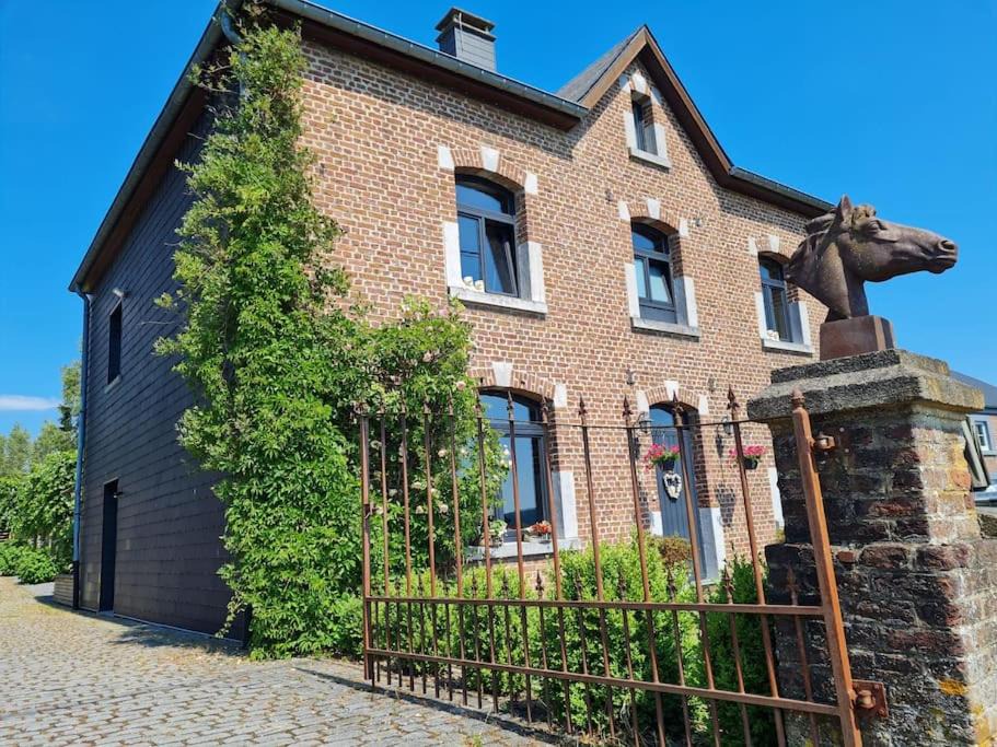 Lavacherie Villa | Maison de maitre logement entier, hot tub jacuzy