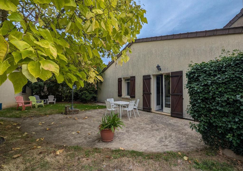Baraize House | Maison de vacances en Berry avec jardin clos, proche plage et sentiers, animaux acceptés - FR-1-591-319