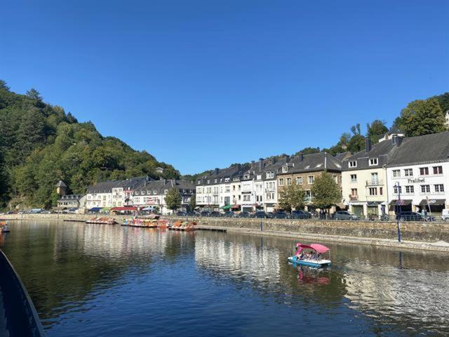 Bouillon Apartment | Maison de vacances LA CACHETTE 3 Ch 2 3SdB Salon Wifi