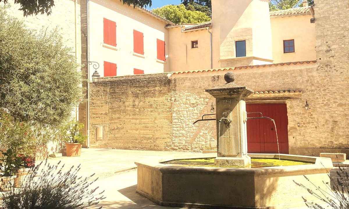 Saint-Didier House | Maison des Mollets. Between Ventoux and Luberon for families and sports groups