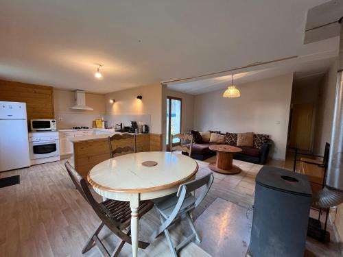 La Roche Foulques House | Maison du verger idéal pour famille ou ami & séjour pro