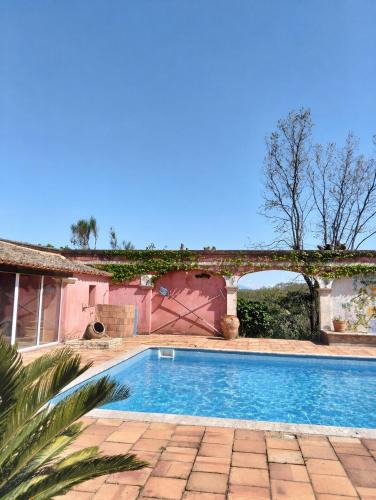 Saint-Paulet-de-Caisson Villa | maison en Provence avec jardin, piscine, terrasse, climatisation
