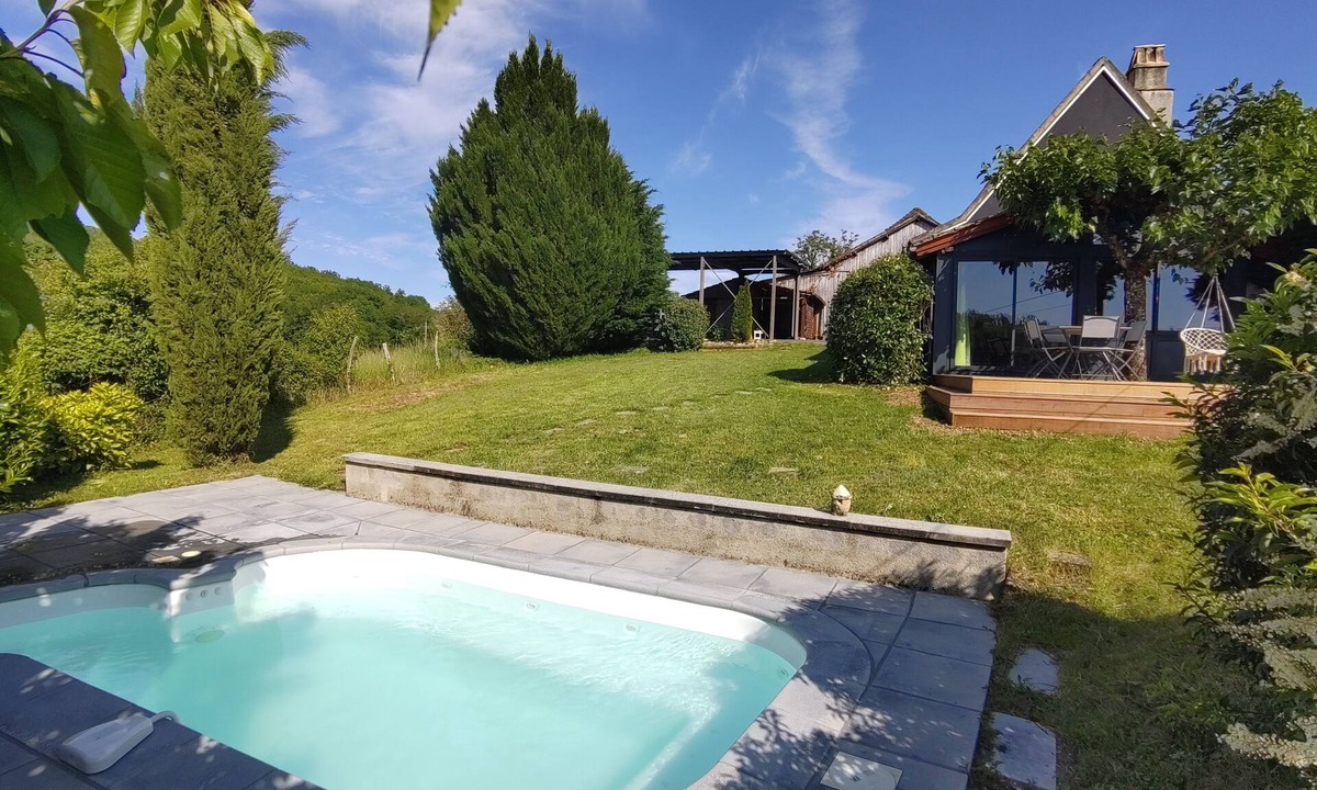 Bilhac House | Maison en pierre avec piscine – Nature & calme en Vallée de la Dordogne