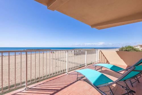 Valras-Plage Villa | Maison Espadon Beachfront Villa Sand at Your Doorstep
