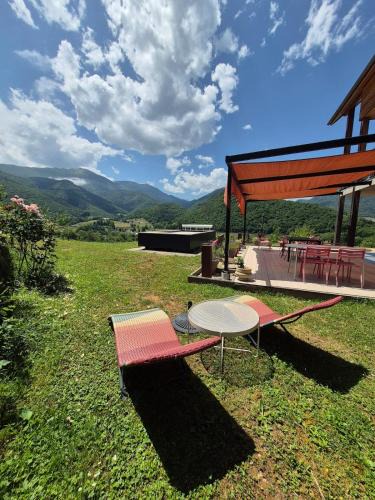 Heches House | Maison familiale avec piscine au cœur des Pyrénées