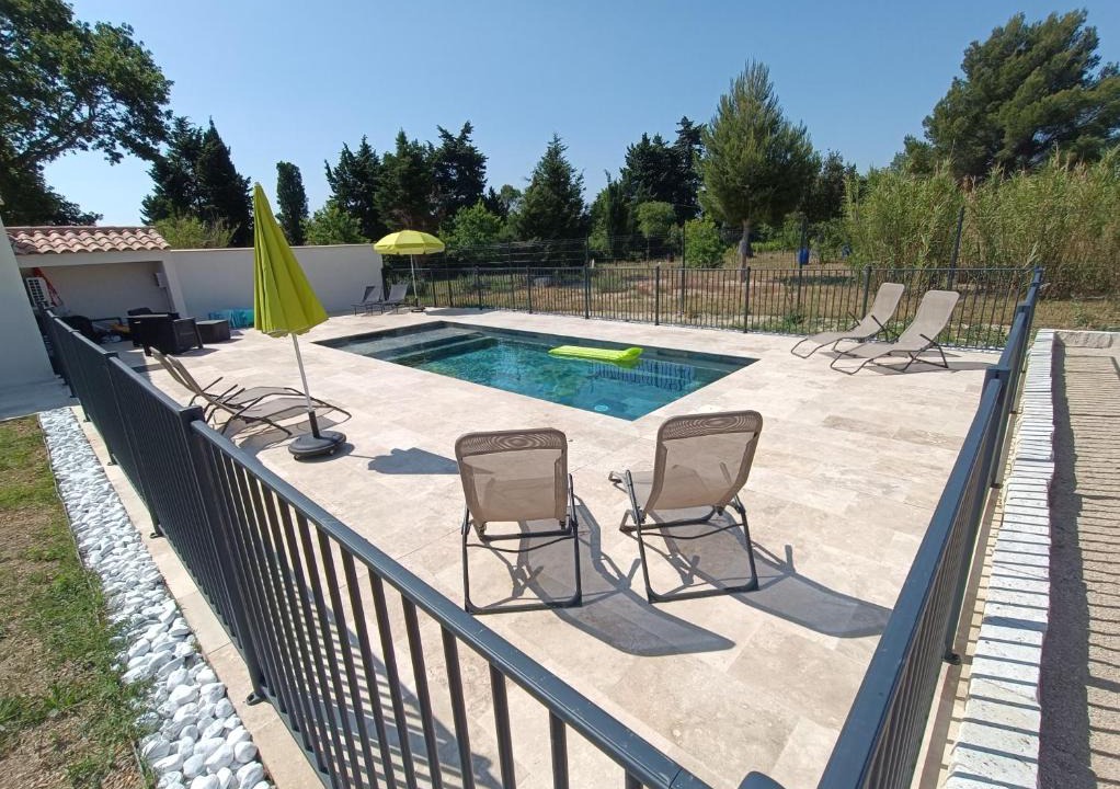 Pujaut House | Maison indépendante avec piscine, 10min Avignon