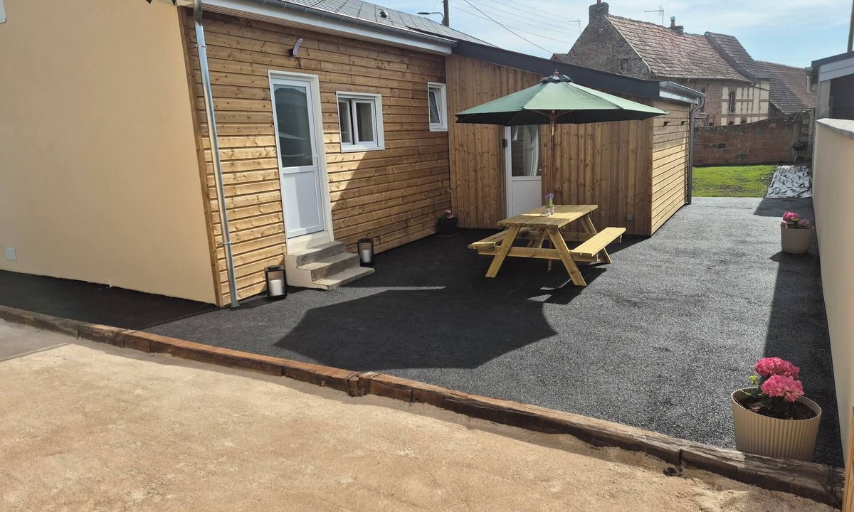 Neufchatel-en-Bray House | Maison individuelle avec jardin et parking privé. À deux pas de l'avenue verte!