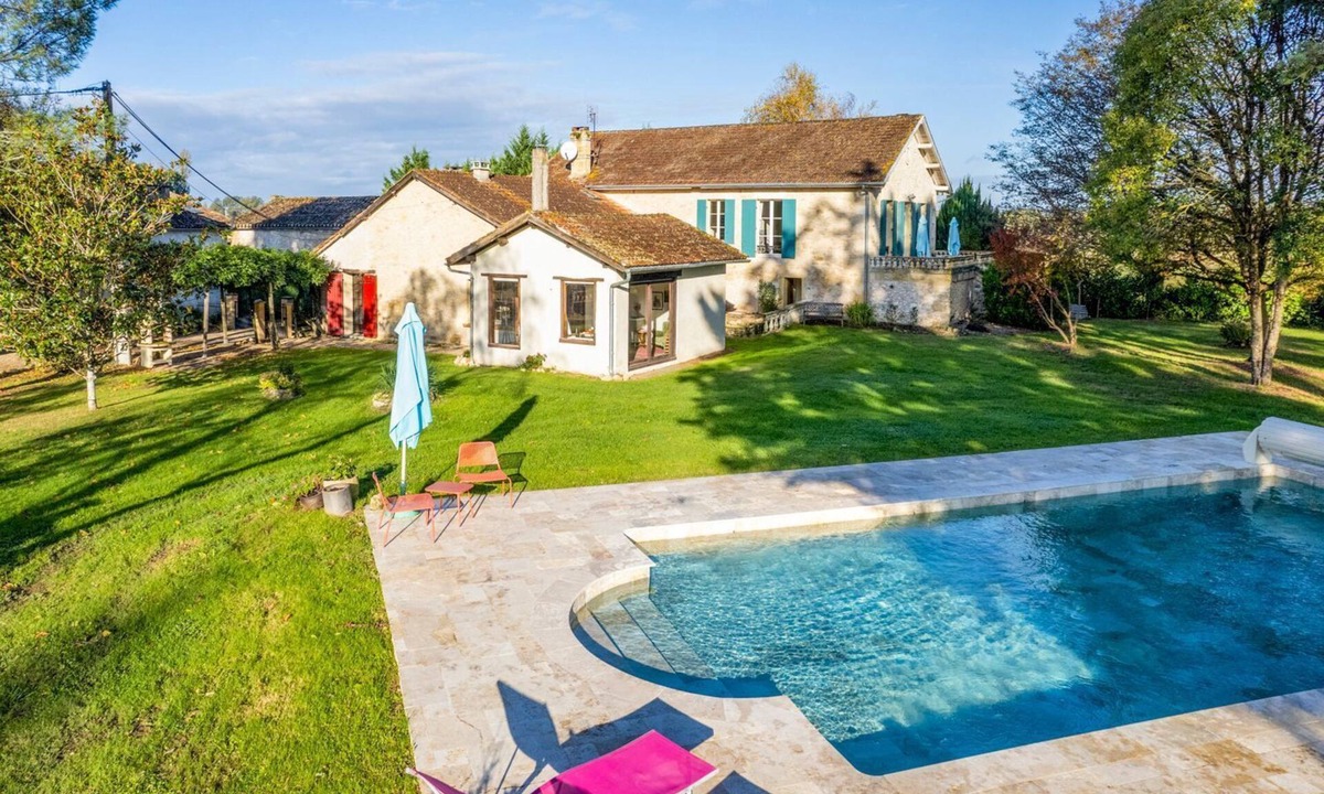 Eynesse Villa | Maison Jospin - Eleven Bedroom Villa, Sleeps 20
