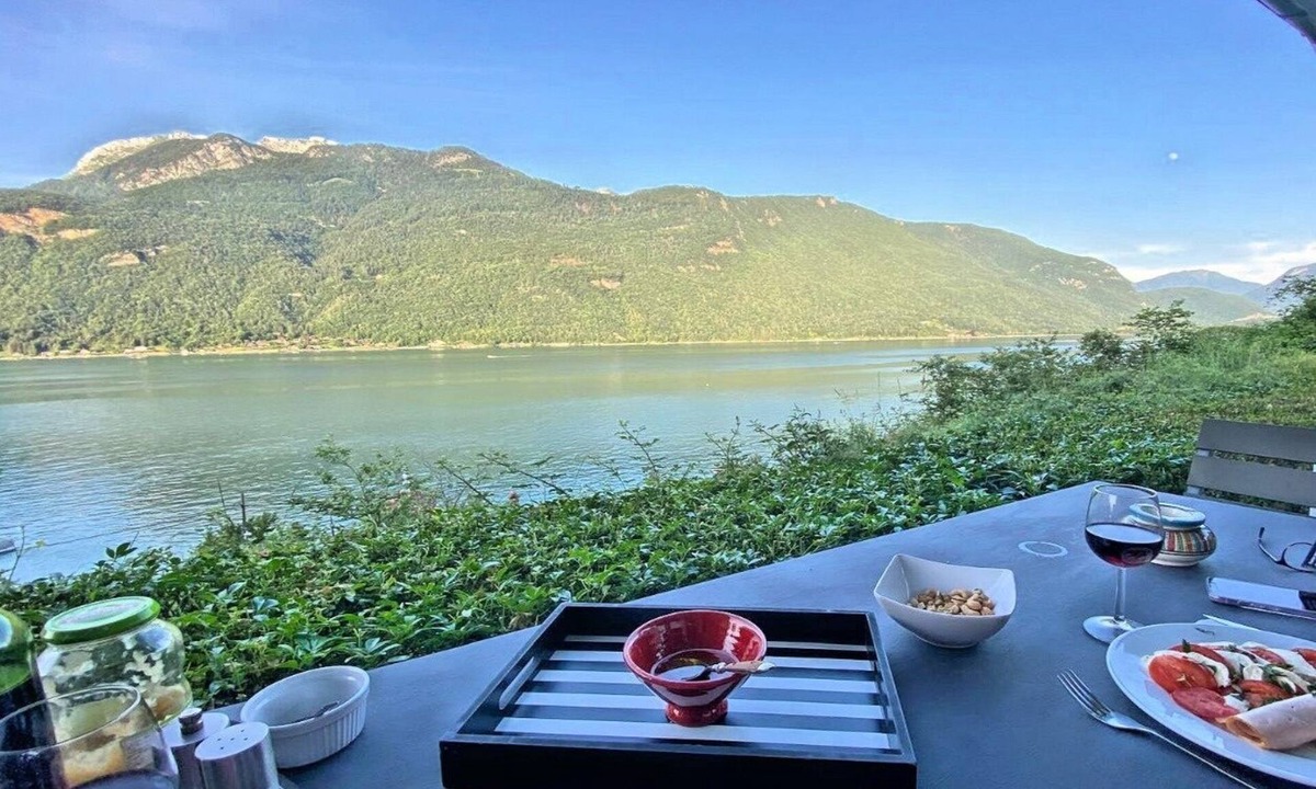 Bredannaz Villa | Maison Lacustre – Maison contemporaine avec vue panoramique sur le lac d’Annecy