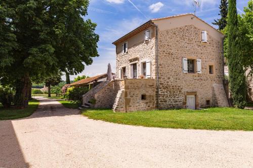 Chabrillan House | Maison Le Petit Mas