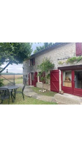 La Villedieu House | Maison Le puits du bonheur