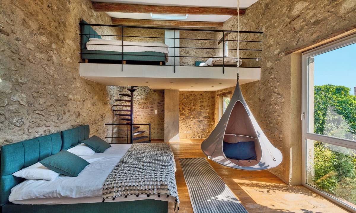 Cabrieres-dʼAigues Bed & Breakfast | Maison Lou Roucas