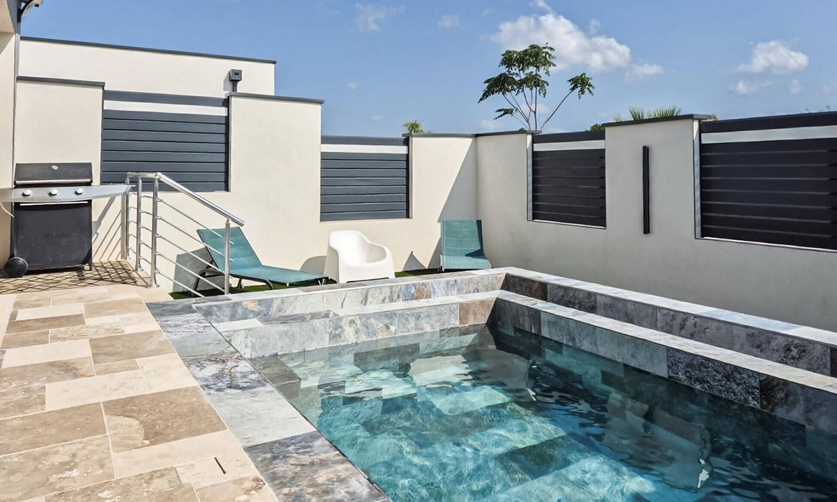Saint-Genies-de-Malgoires House | Maison piscine proche Nîmes