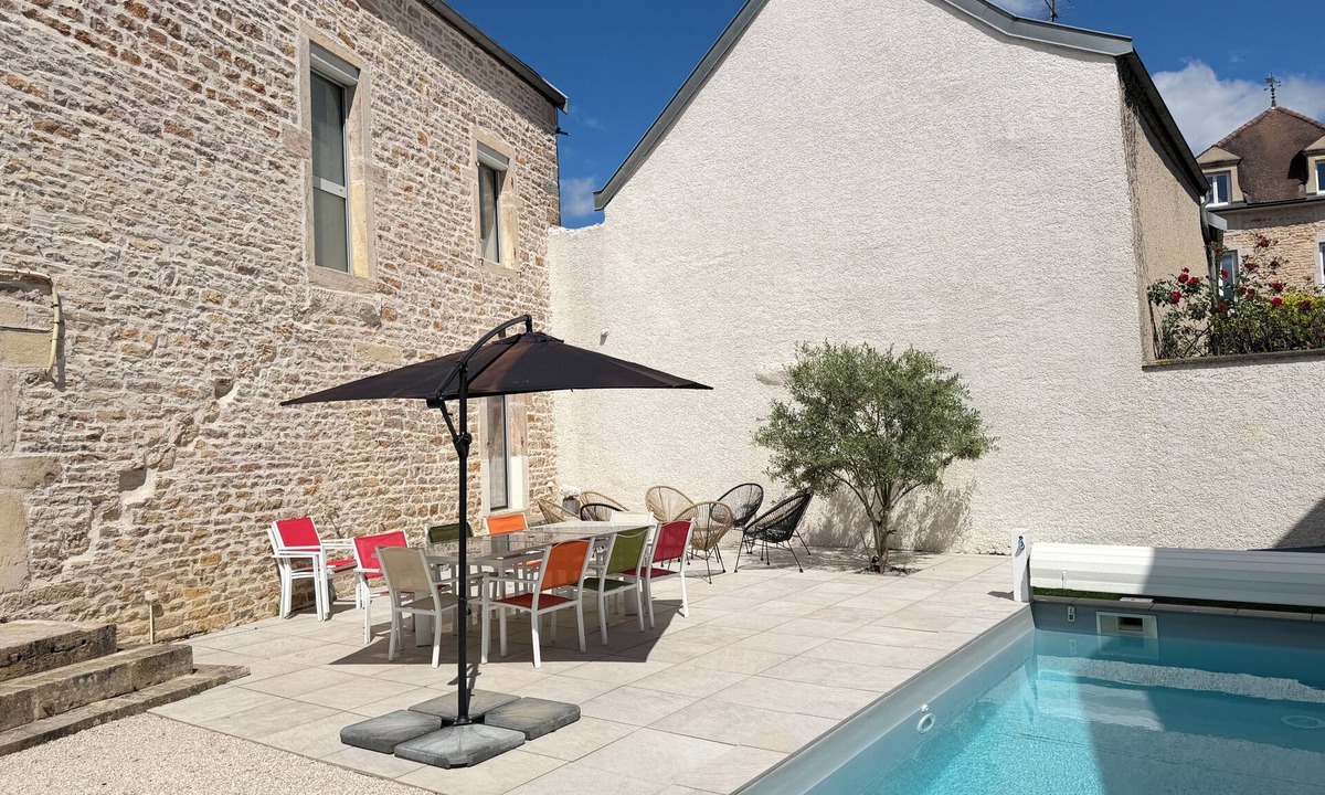 Gevrey-Chambertin House | Maison Pierre Contemporaine Avec Charme Avec Piscine