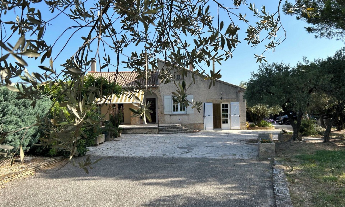 Lagarde Pareol House | Maison Provençale au Milieu des Oliviers et des Pins