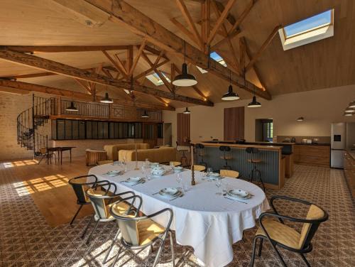 Gondeville Apartment | Maison Prunier
