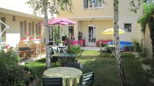 Paray-le-Monial House | Maison Saint Louis