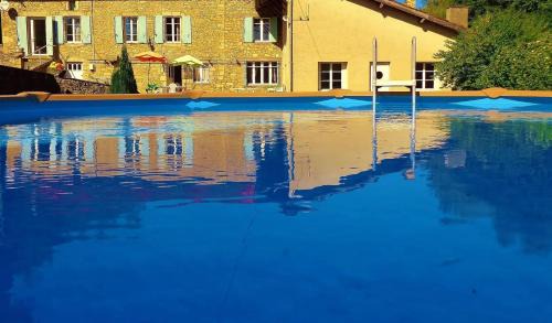 Saint-Cernin-de-lHerm House | Maison spacieuse avec piscine privée à Saint-Cernin-de-l'Herm
