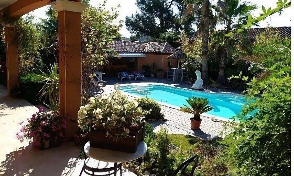 Gabian House | Maison Spacieuse Avec Piscine Pour Vacances Très Agréables