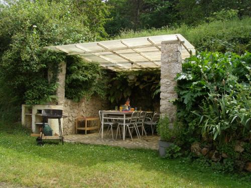 Camarade House | Maison spacieuse à Camarade avec grand jardin pour 15 personnes
