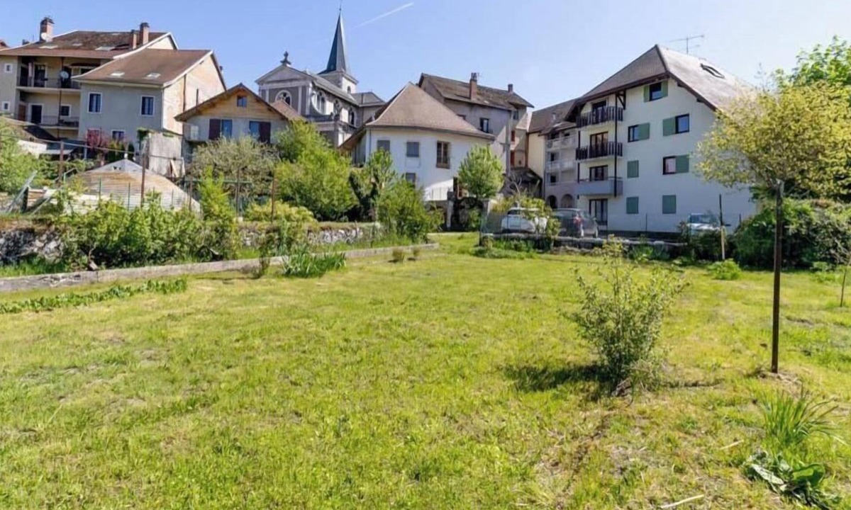 Les Echelles House | Maison Stendhal - 15 pax