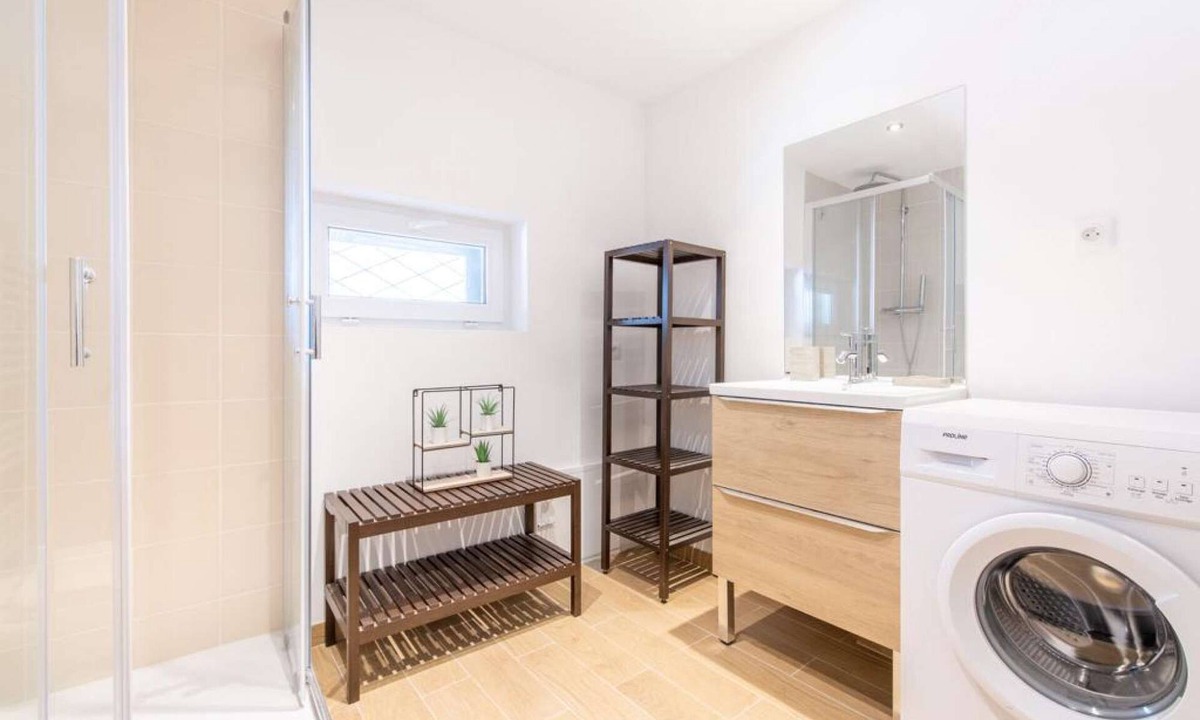 4th Arrondissement Apartment | Maisonmars Le Complexe Blancarde