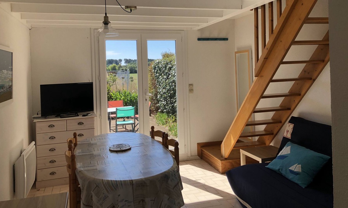 Saint-Philibert House | Maisonnette Typique, Terrasse, Bien Située -T265