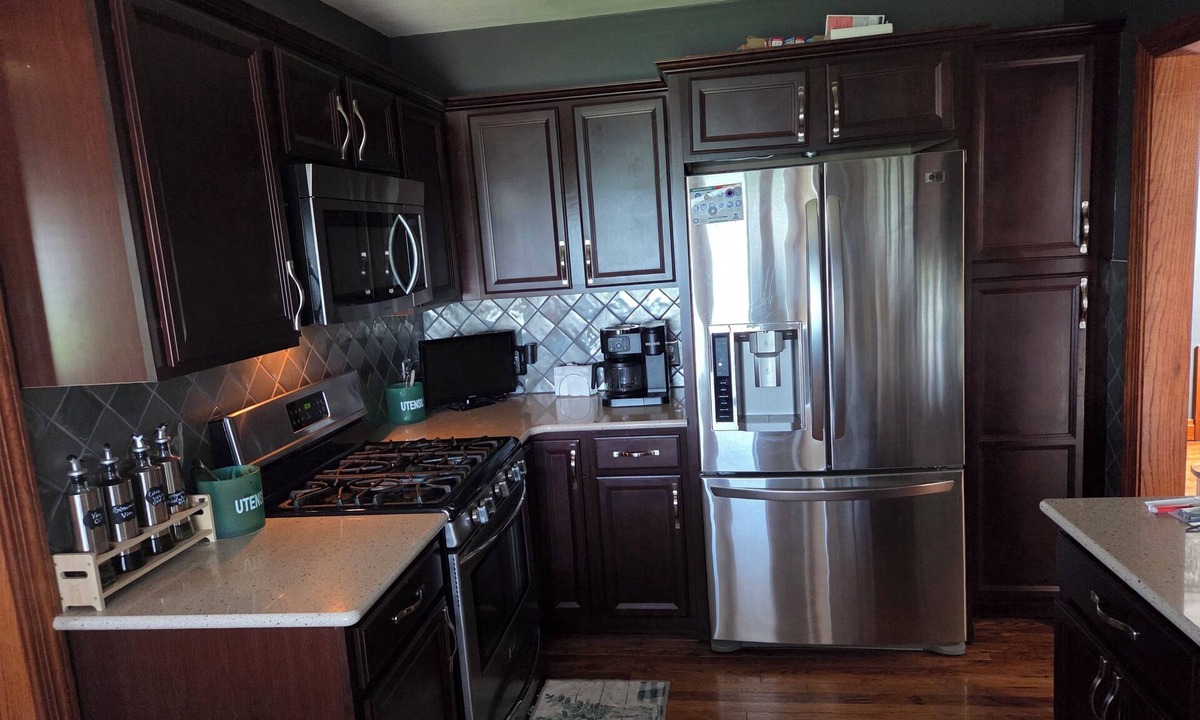 Ashtabula House | Majestic lake front home w/Private Beach in Ashtabula-Min from GOTL