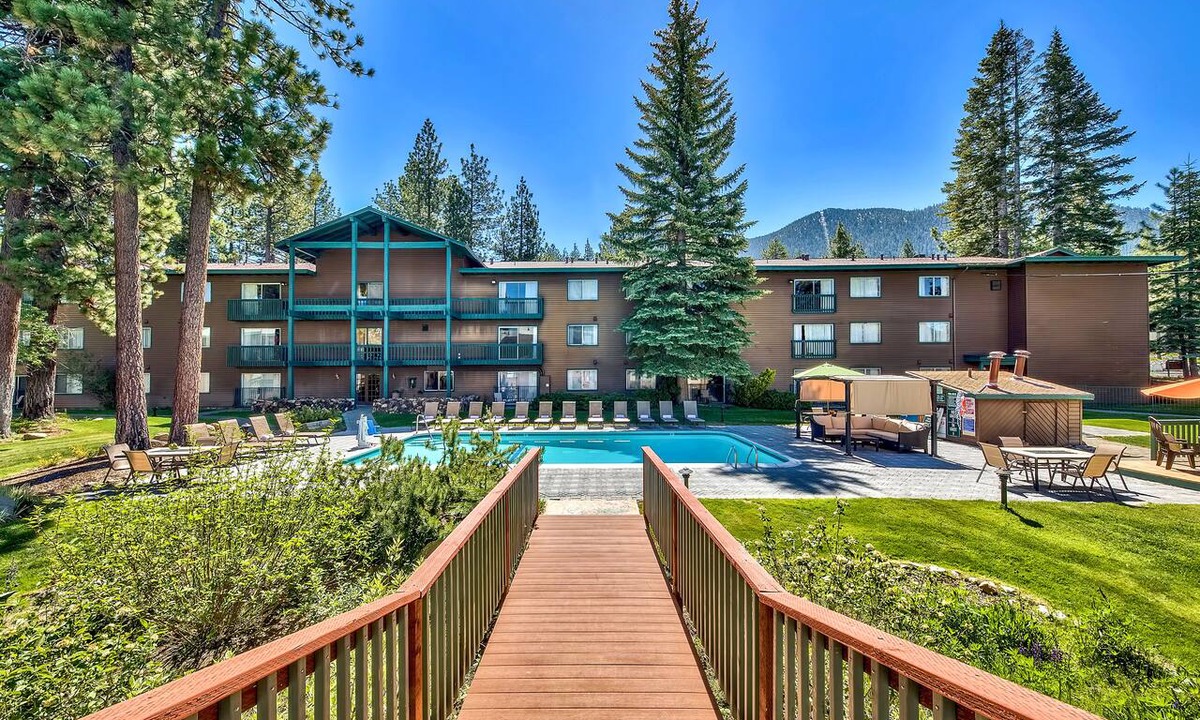 South Lake Tahoe Hotel | Making The Best Memories Along The Way! 4 Comfortable Units, Free Breakfast
