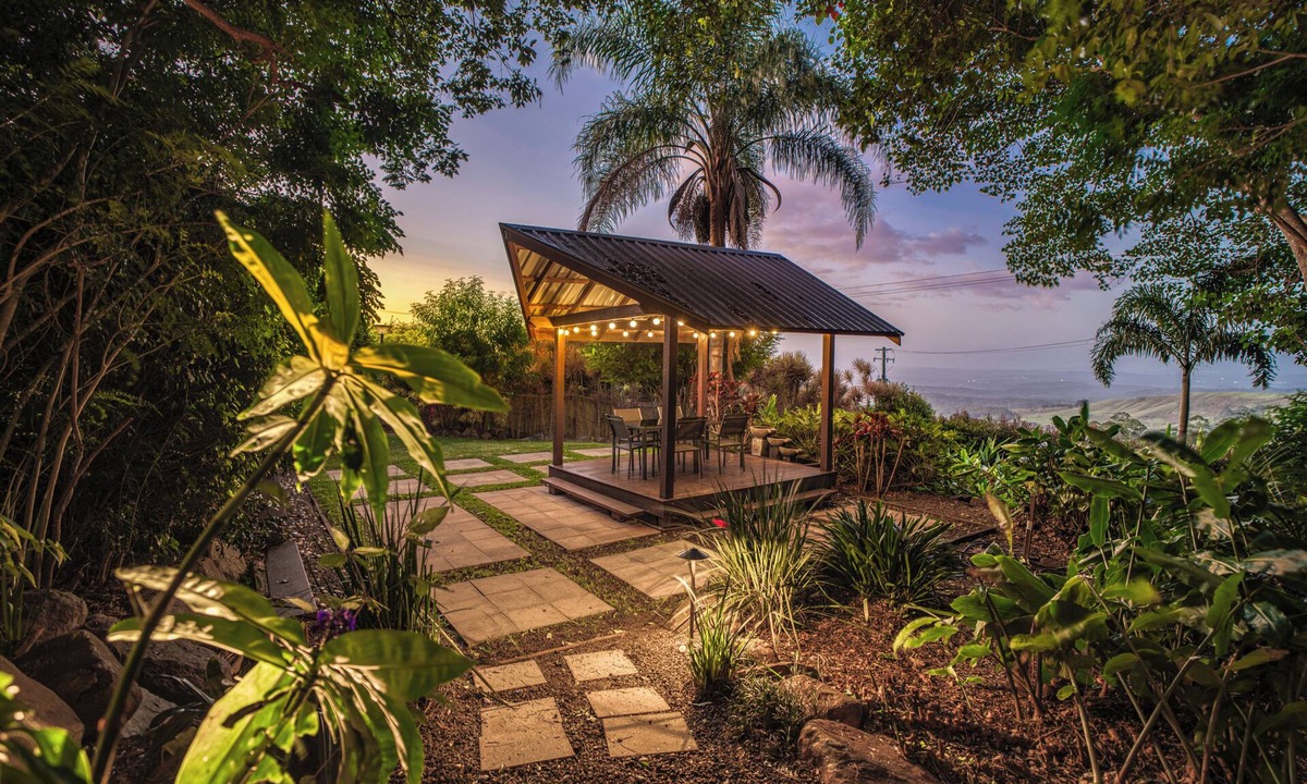 Maleny Hotel | Maleny Terrace Cottages