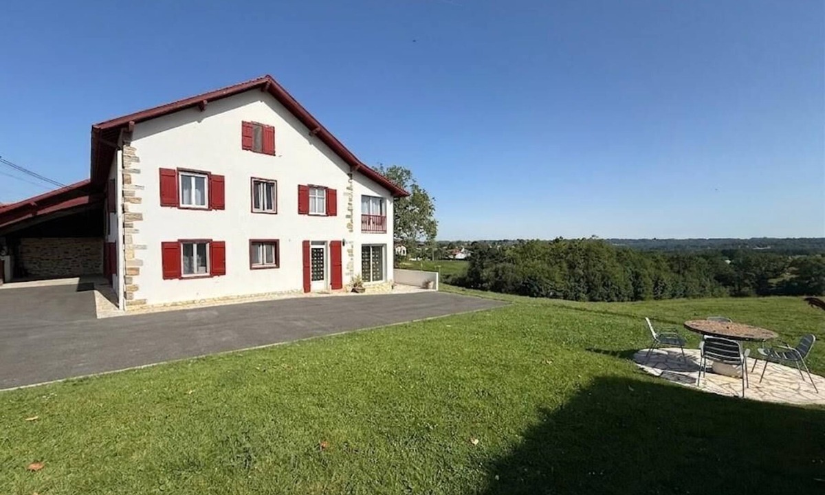 Arbonne House | Maliania - Arbonne - Gîte