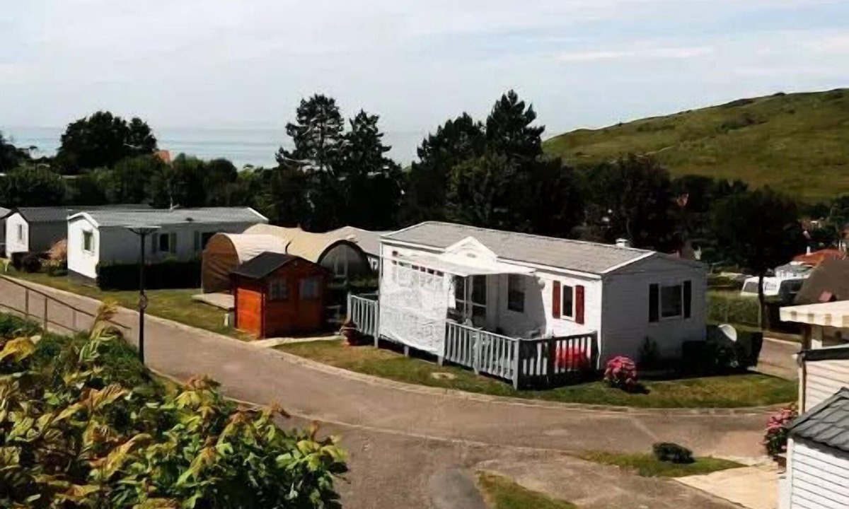 Saint-Martin-en-Campagne House | Malin Mobile Home - 2 bedrooms - uncovered patio - sleeps 4