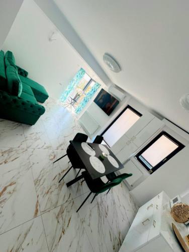 Jibert Apartment | Mall Residence