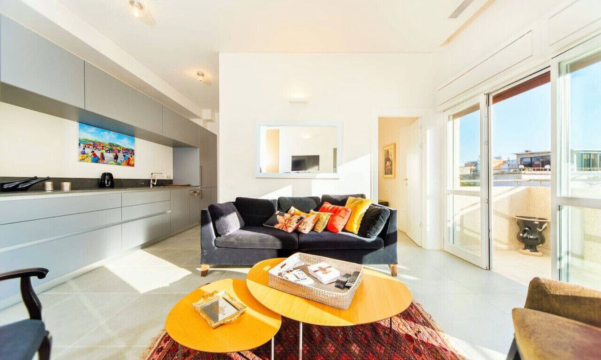 Old North Apartment | Mamad Bright Apt w Balcony & 10min Walk from Beach