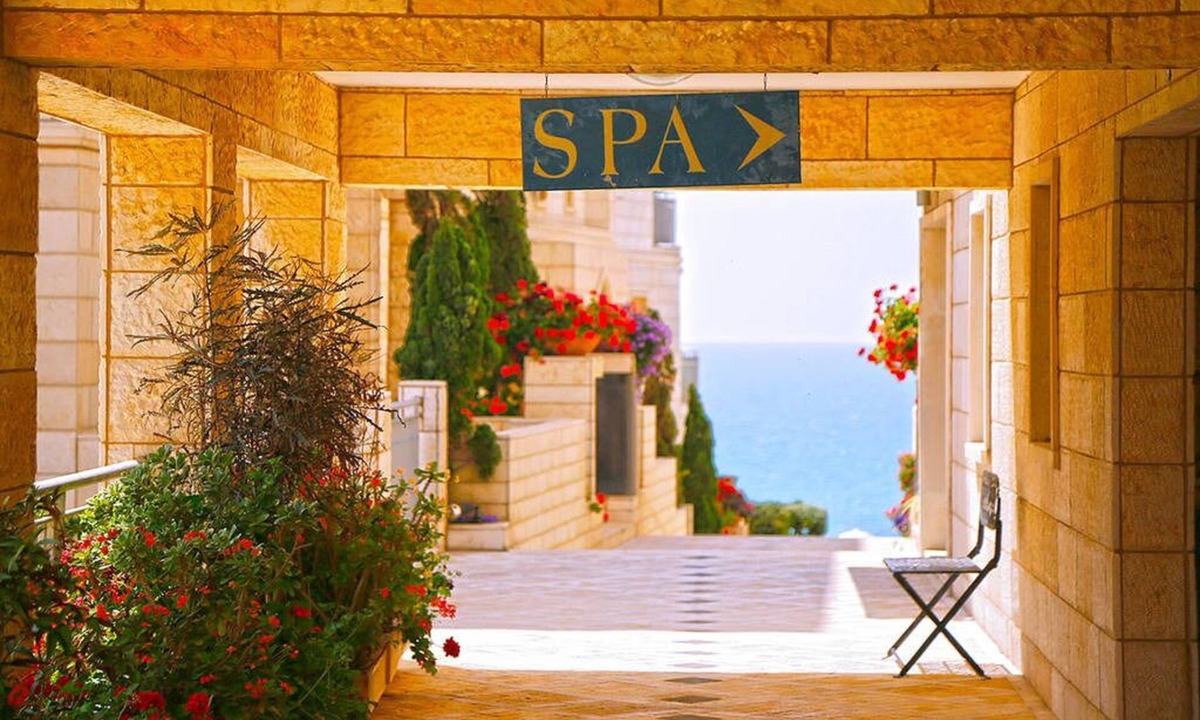 Jaffa Apartment | MAMAD - Deluxe 2BD Jaffa Dreams W Pool & Parking