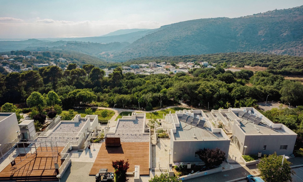 Eilon Apartment | MAMAD - Keshet Eilon View Retreat by Sea N' Rent