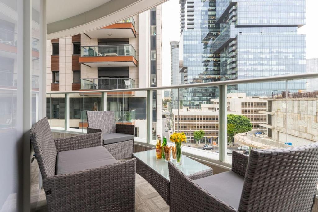 Tel Aviv Apartment | Mamad Sunlit Elegant 3BR Stay with Mamad