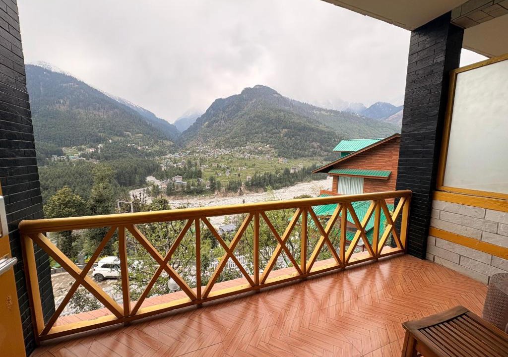 Vashist Hotel | Manalsu View