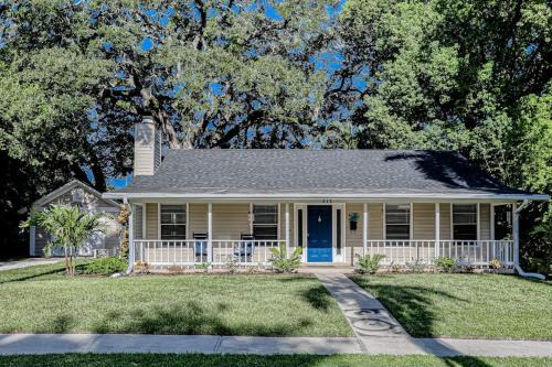 River District House | Manatee River House