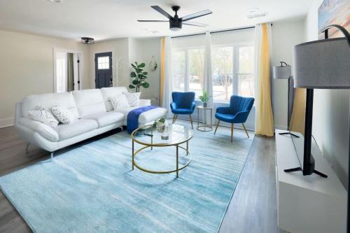 Onion Creek Meadows House | Manchaca Meadows Mini Villa Pool & Spa 20 min DT