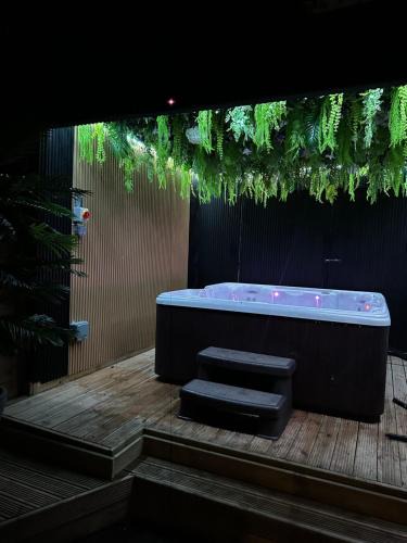 Belle Vue House | Manchester Luxe Retreat