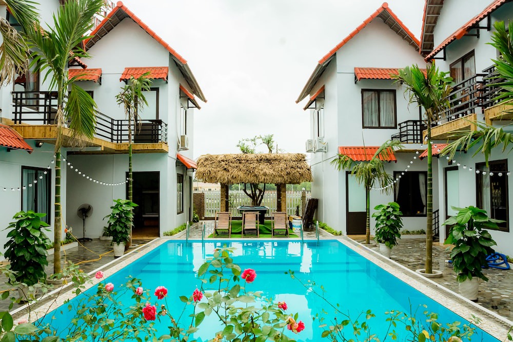 Hoa Lu Hotel | Mandala Villa