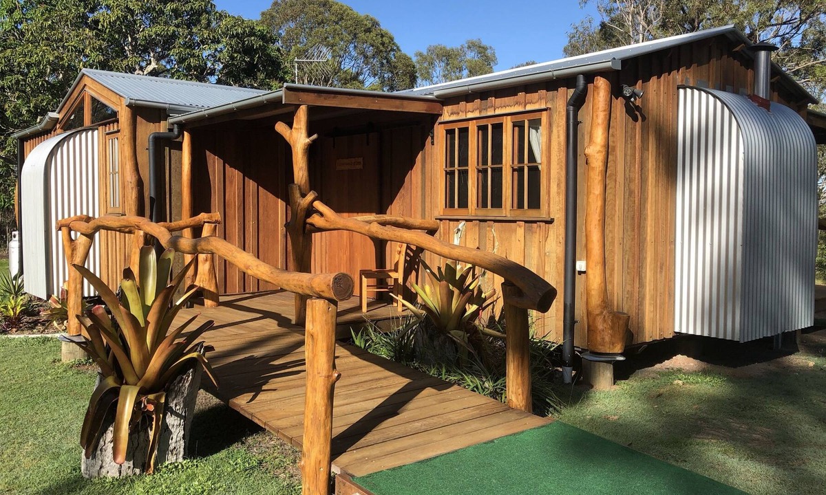 River Heads Cabin | Mango Lodge gateway to Fraser Island