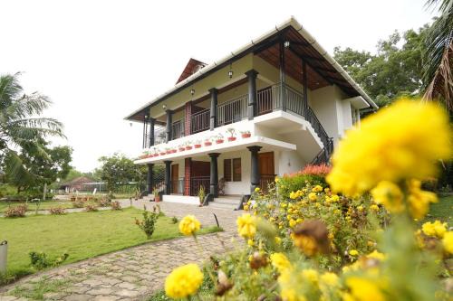 Chittur Hotel | Mango Village Resort