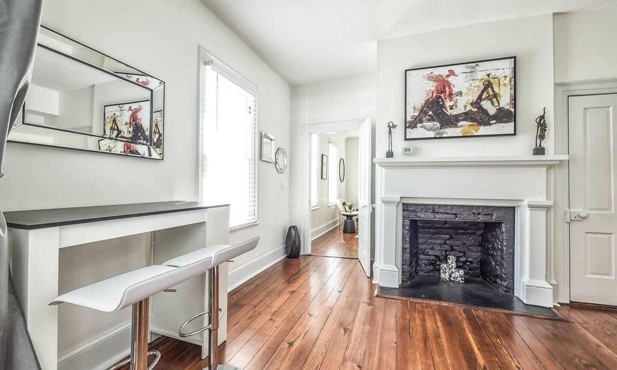 Wilmington Historic District Condo | Manhattan on Front! Balcony Park Free!