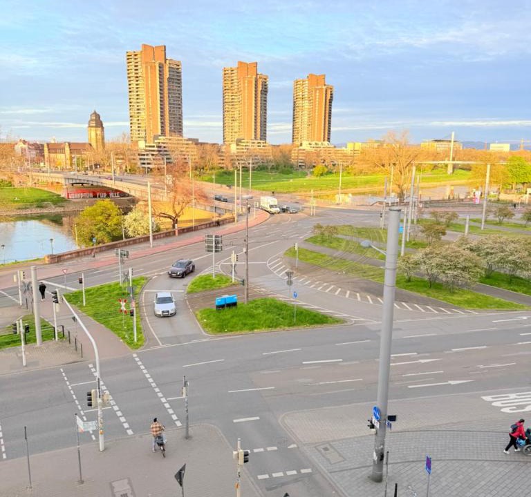 Mannheim City Centre Apartment | Mannheim Central River Residence