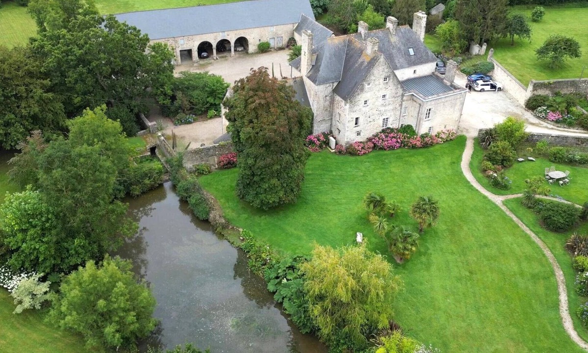 Valognes Bed & Breakfast | Manoir de Savigny