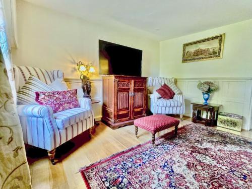 Cavendish House | Manor Cottage