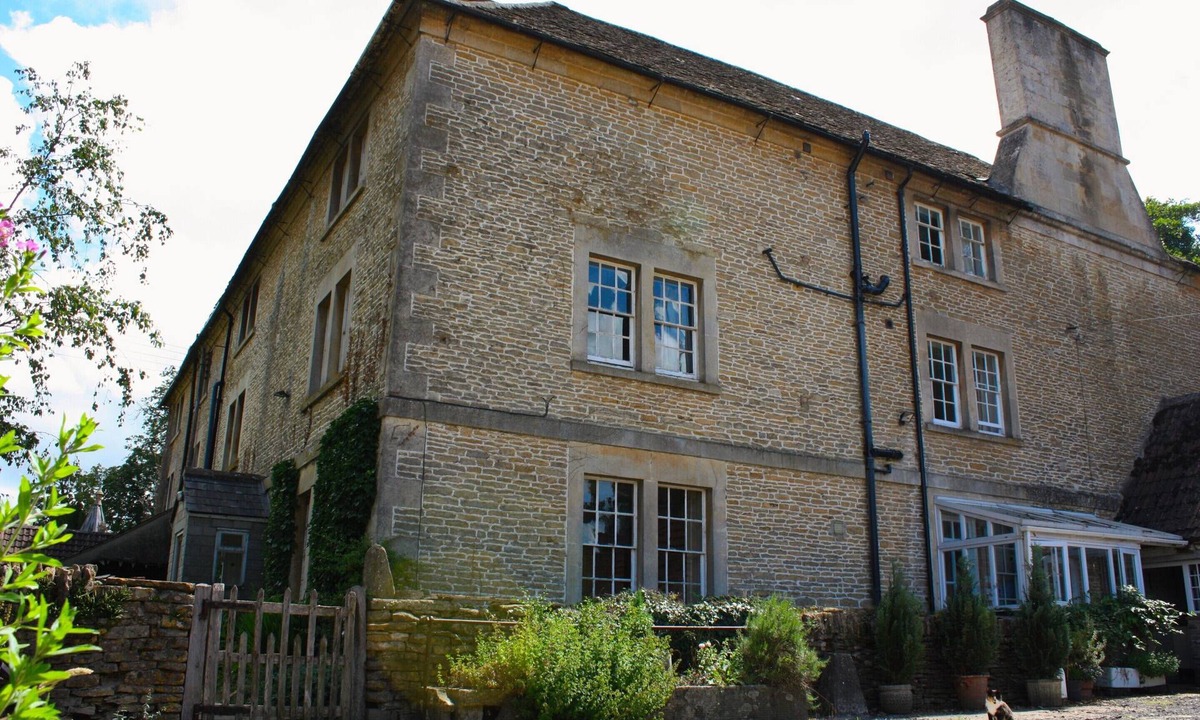 Grittleton Bed & Breakfast | Manor Farm Bed & Breakfast